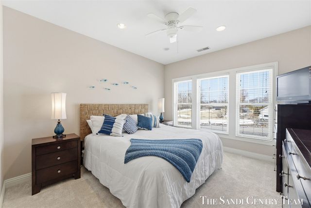 917 W Savidge Street 1, Spring Lake, MI 49456