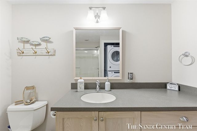 917 W Savidge Street 1, Spring Lake, MI 49456