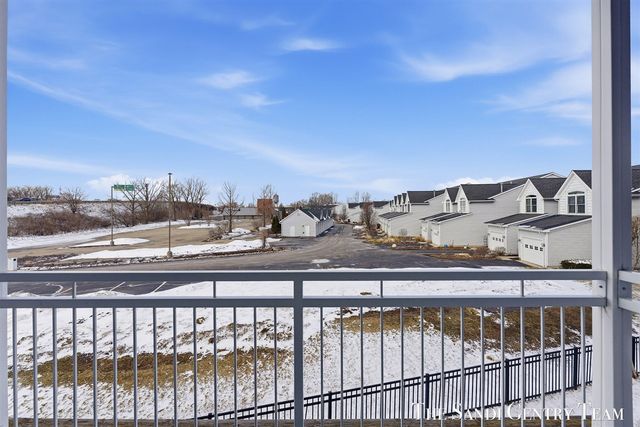 917 W Savidge Street 1, Spring Lake, MI 49456