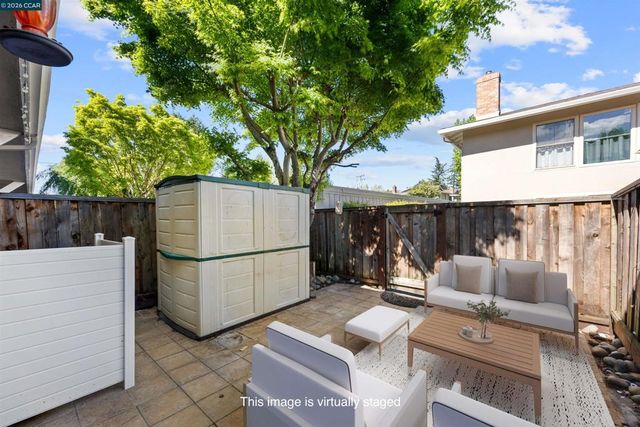 36 Miramonte Dr, Moraga, CA 94556