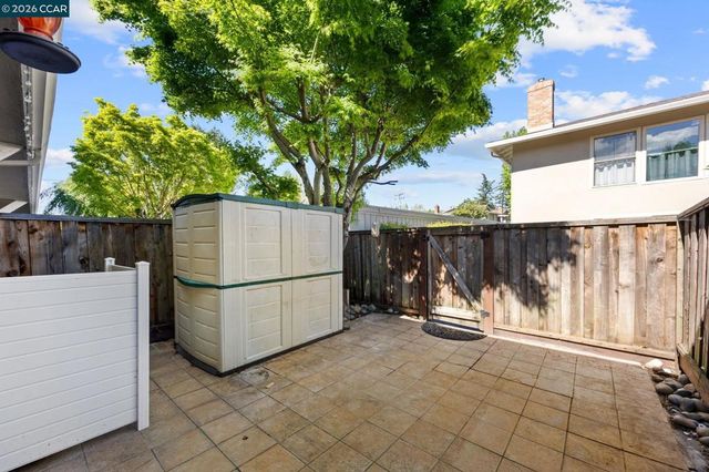 36 Miramonte Dr, Moraga, CA 94556