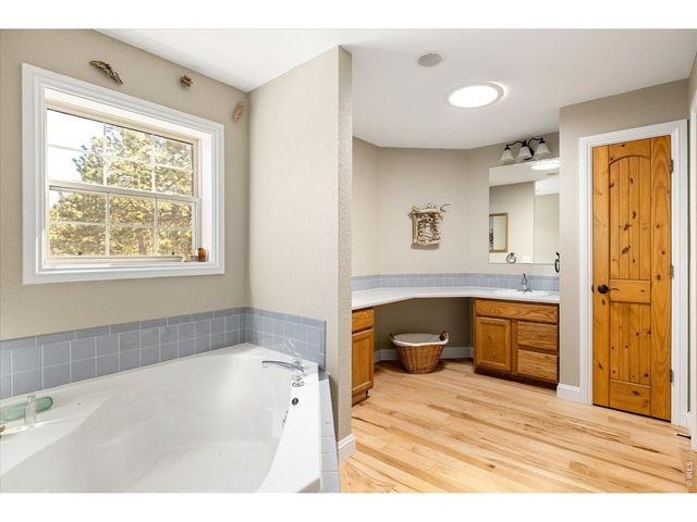 149 Rockledge Cir, Lyons, CO 80540
