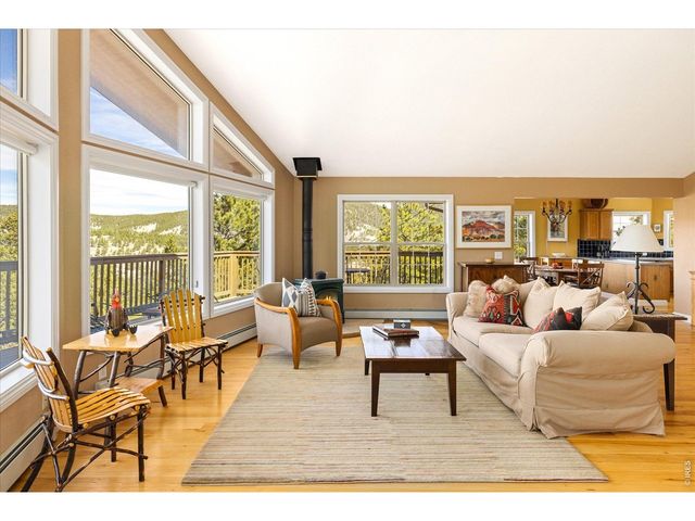 149 Rockledge Cir, Lyons, CO 80540