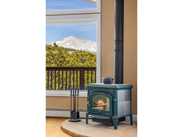 149 Rockledge Cir, Lyons, CO 80540