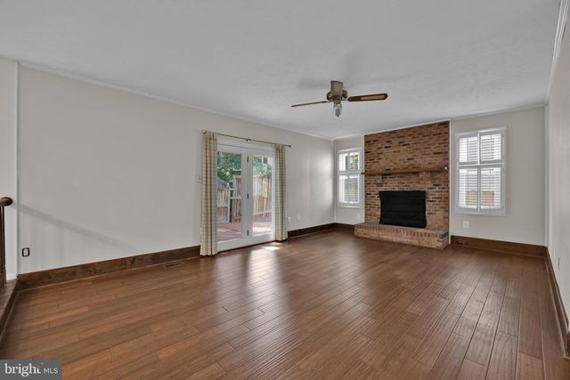 203 MARKWOOD DR, Sterling, VA 20165