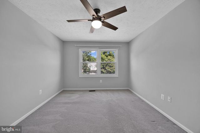 203 MARKWOOD DR, Sterling, VA 20165