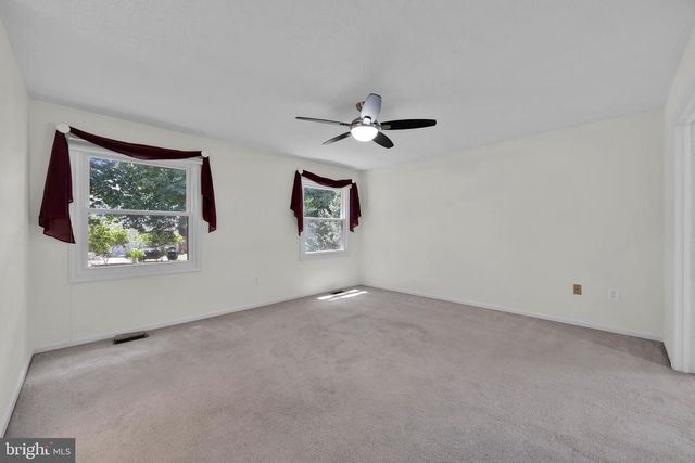 203 MARKWOOD DR, Sterling, VA 20165