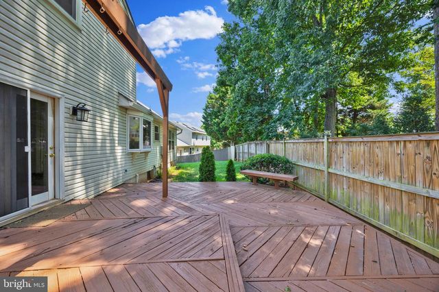 203 MARKWOOD DR, Sterling, VA 20165
