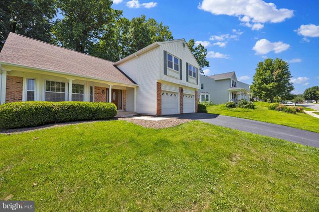 203 MARKWOOD DR, Sterling, VA 20165
