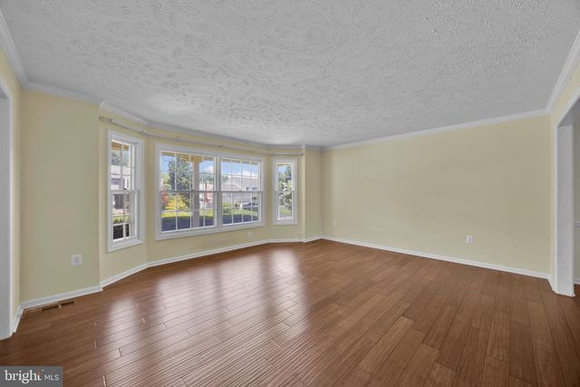 203 MARKWOOD DR, Sterling, VA 20165