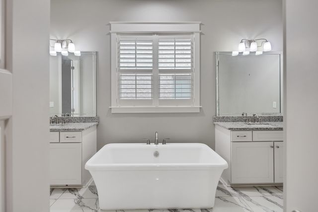 15 INDEPENDENCE LN, Rossville, TN 38066