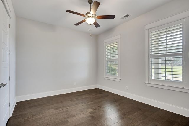 15 INDEPENDENCE LN, Rossville, TN 38066