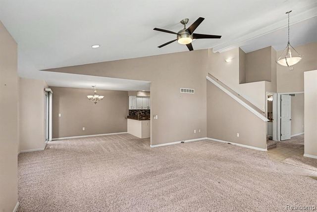 6076 Evergreen Lane, Grand Blanc, MI 48439