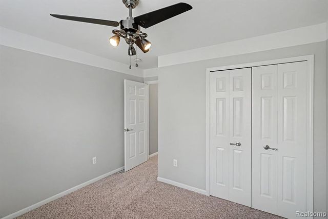 6076 Evergreen Lane, Grand Blanc, MI 48439