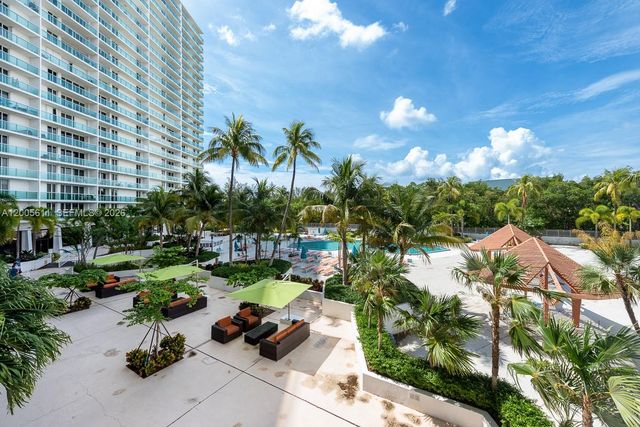 100 NE BAYVIEW DR 226, Sunny Isles Beach, FL 33160