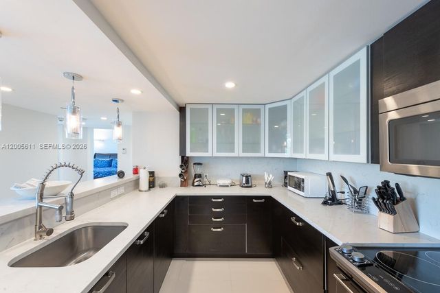 100 NE BAYVIEW DR 226, Sunny Isles Beach, FL 33160