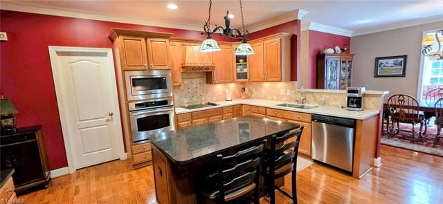 4106 Pennfield Way, High Point, NC 27262