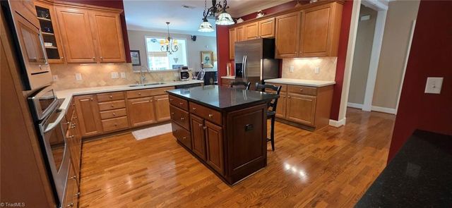 4106 Pennfield Way, High Point, NC 27262