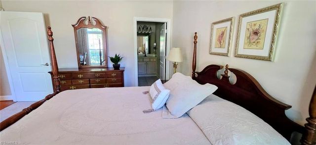 4106 Pennfield Way, High Point, NC 27262