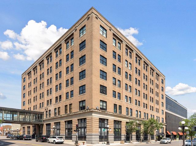 406 Wacouta Street 207, Saint Paul, MN 55101