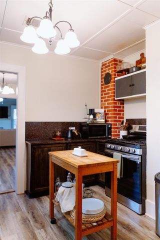 705 S Jackson Street, Mcgregor, TX 76657