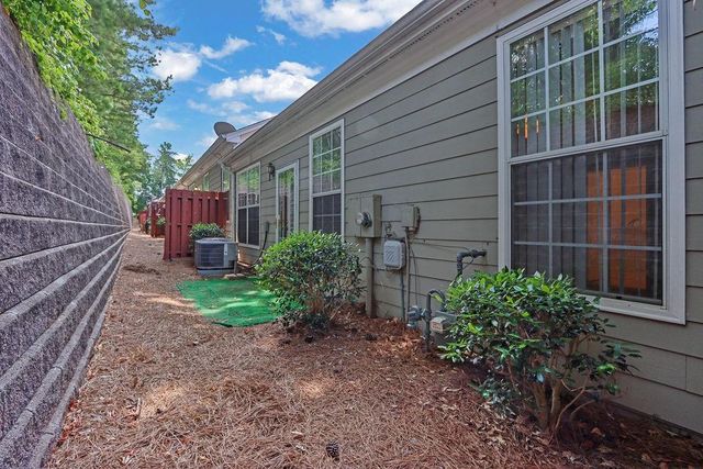 124 Camry Lane, Grayson, GA 30017