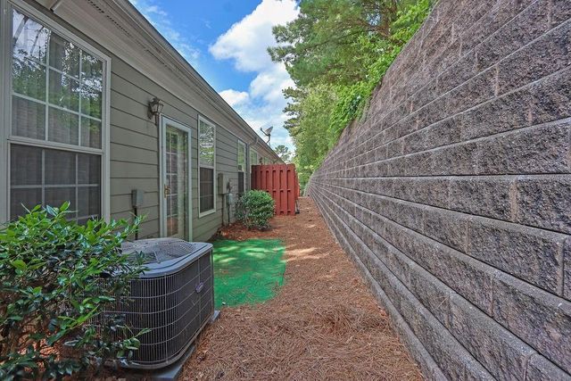 124 Camry Lane, Grayson, GA 30017