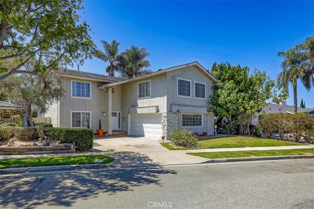 Image 2 of property listing at 7232 Wellesley, Westminster, CA 92683