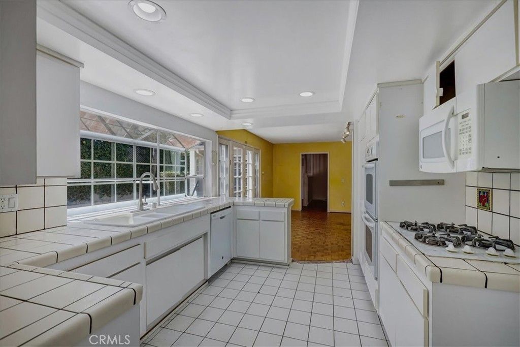 Image 9 of property listing at 7232 Wellesley, Westminster, CA 92683