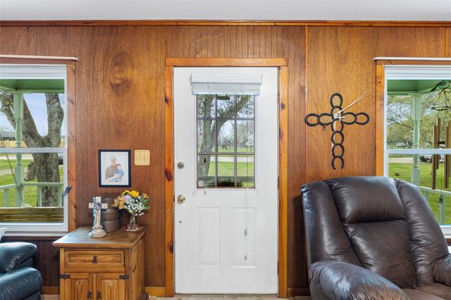 10708 Creek Bend Drive, Needville, TX 77461