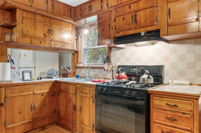 10708 Creek Bend Drive, Needville, TX 77461