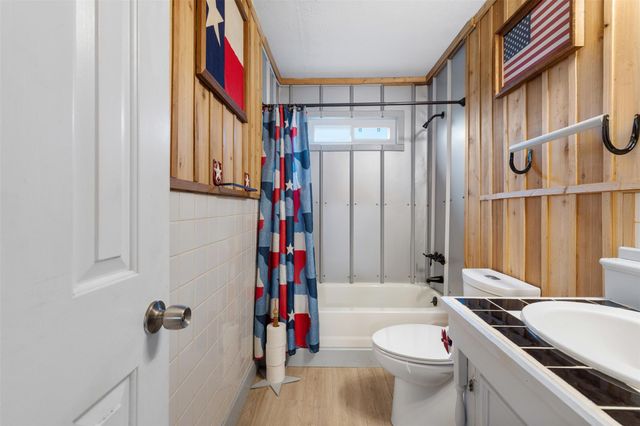 10708 Creek Bend Drive, Needville, TX 77461