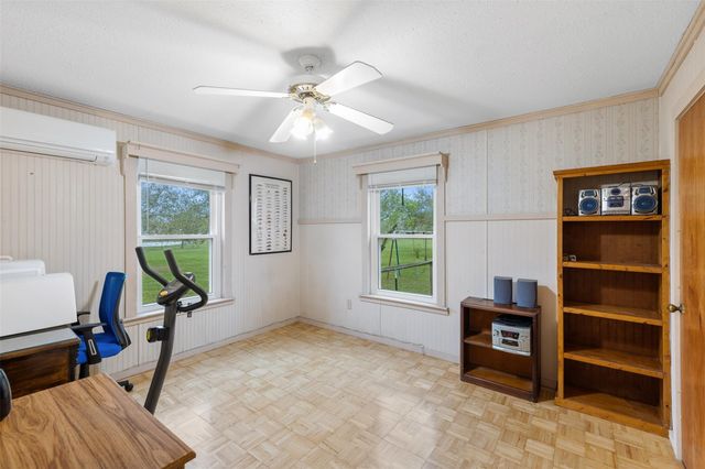 10708 Creek Bend Drive, Needville, TX 77461