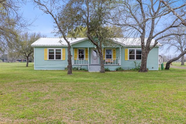 10708 Creek Bend Drive, Needville, TX 77461