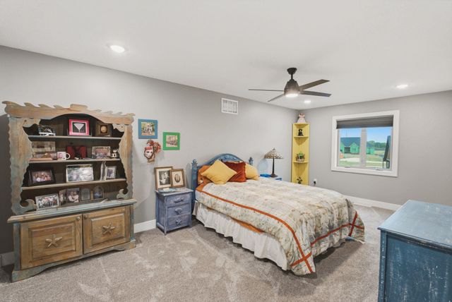 8803 W Blackwood LN, Maize, KS 67101