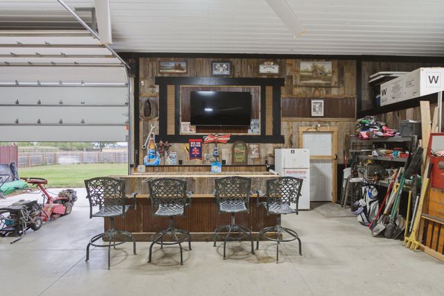 8803 W Blackwood LN, Maize, KS 67101