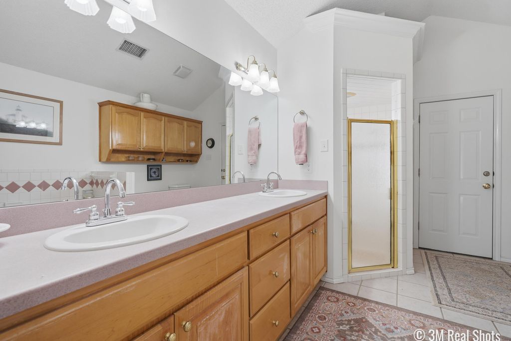 Image 13 of property listing at 4047 Green Meadow Drive, San Angelo, TX 76904