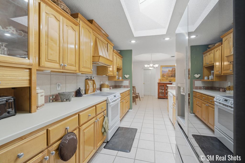 Image 9 of property listing at 4047 Green Meadow Drive, San Angelo, TX 76904