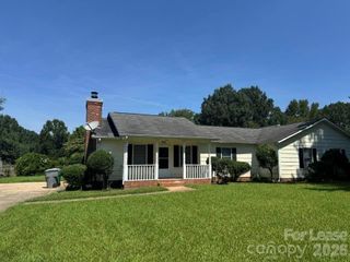 7718 Linda Lake Drive, Charlotte, NC 28215