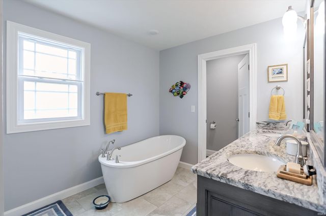 11 Ian's Crossing, Bedford, IN 47421