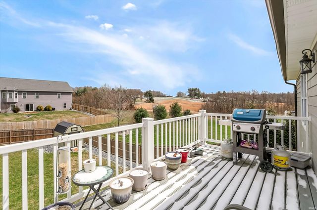 11 Ian's Crossing, Bedford, IN 47421