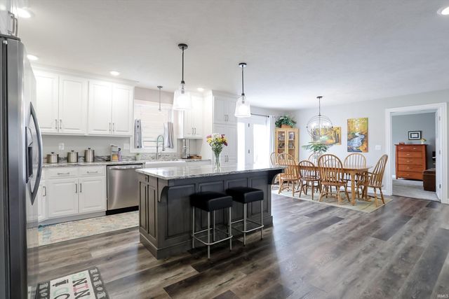 11 Ian's Crossing, Bedford, IN 47421