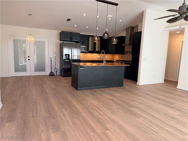 217 SW 17th ST, Cape Coral, FL 33991