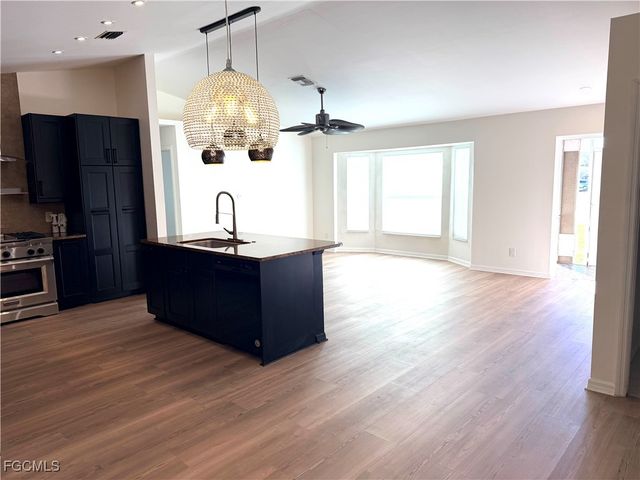 217 SW 17th ST, Cape Coral, FL 33991