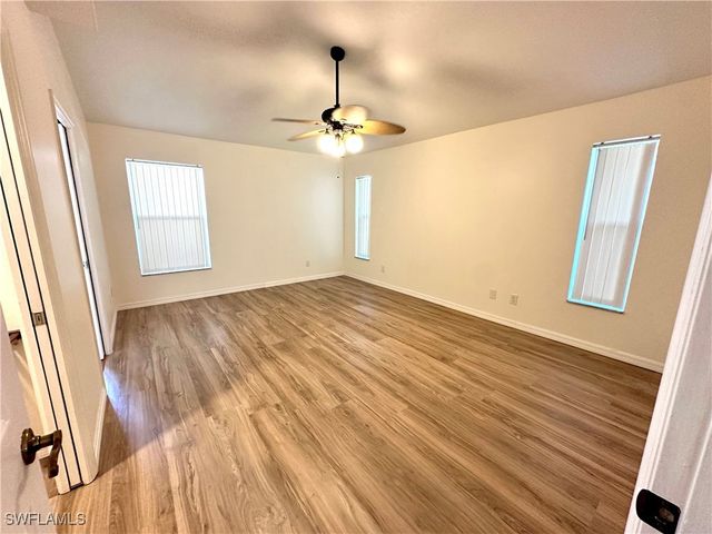 217 SW 17th ST, Cape Coral, FL 33991