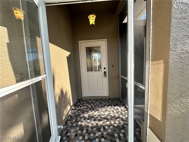 217 SW 17th ST, Cape Coral, FL 33991