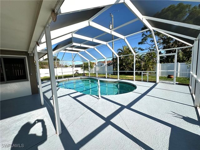217 SW 17th ST, Cape Coral, FL 33991