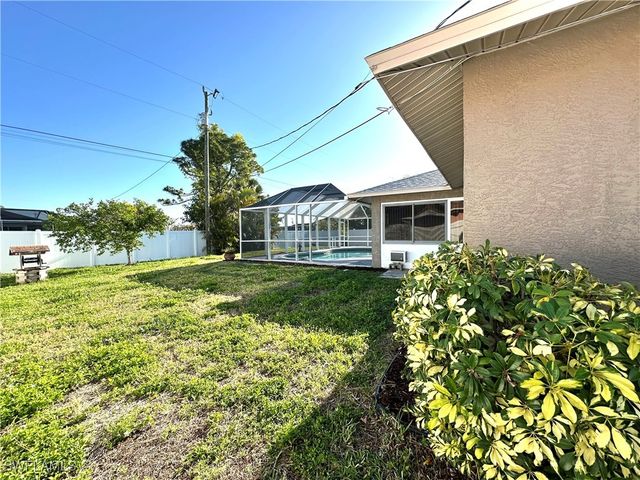 217 SW 17th ST, Cape Coral, FL 33991