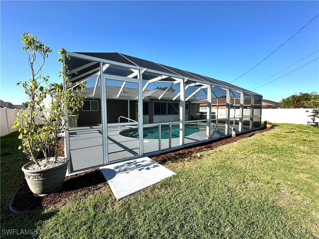 217 SW 17th ST, Cape Coral, FL 33991