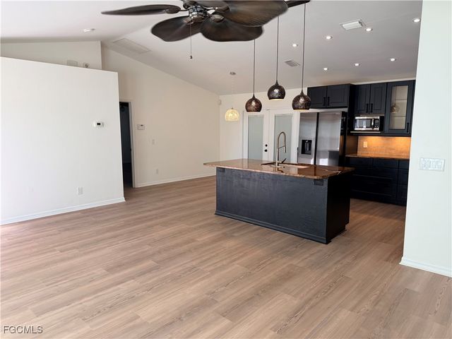 217 SW 17th ST, Cape Coral, FL 33991